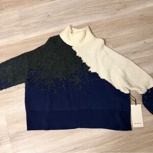 NWT Lululemon sweater women’s size 6